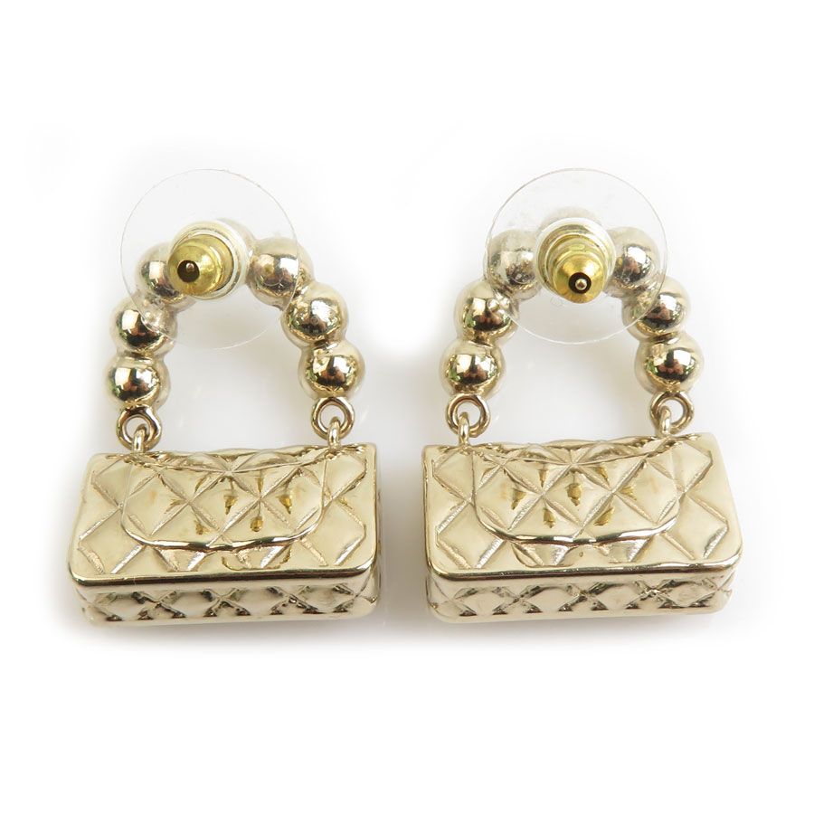 Chanel Earrings Quilted Gold — view 5