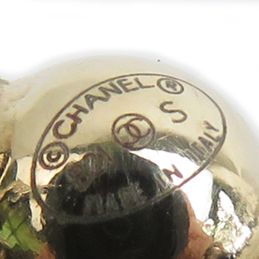 Chanel Earrings Quilted Gold — view 8