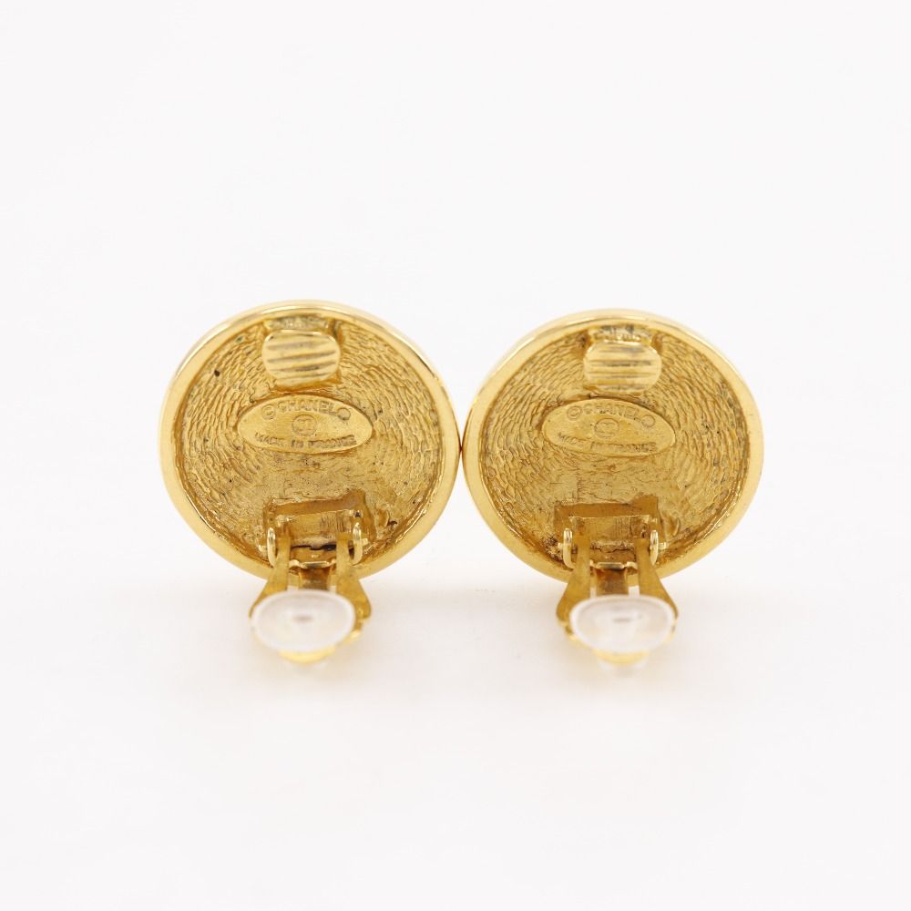 Chanel CC Logo Quilted Vintage Gold Plated Earrings — view 4