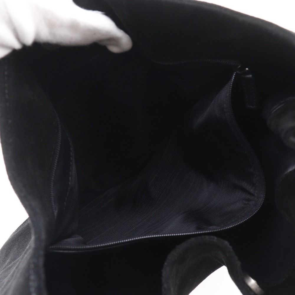 Gucci Suede Black Shoulder Bag — view 6