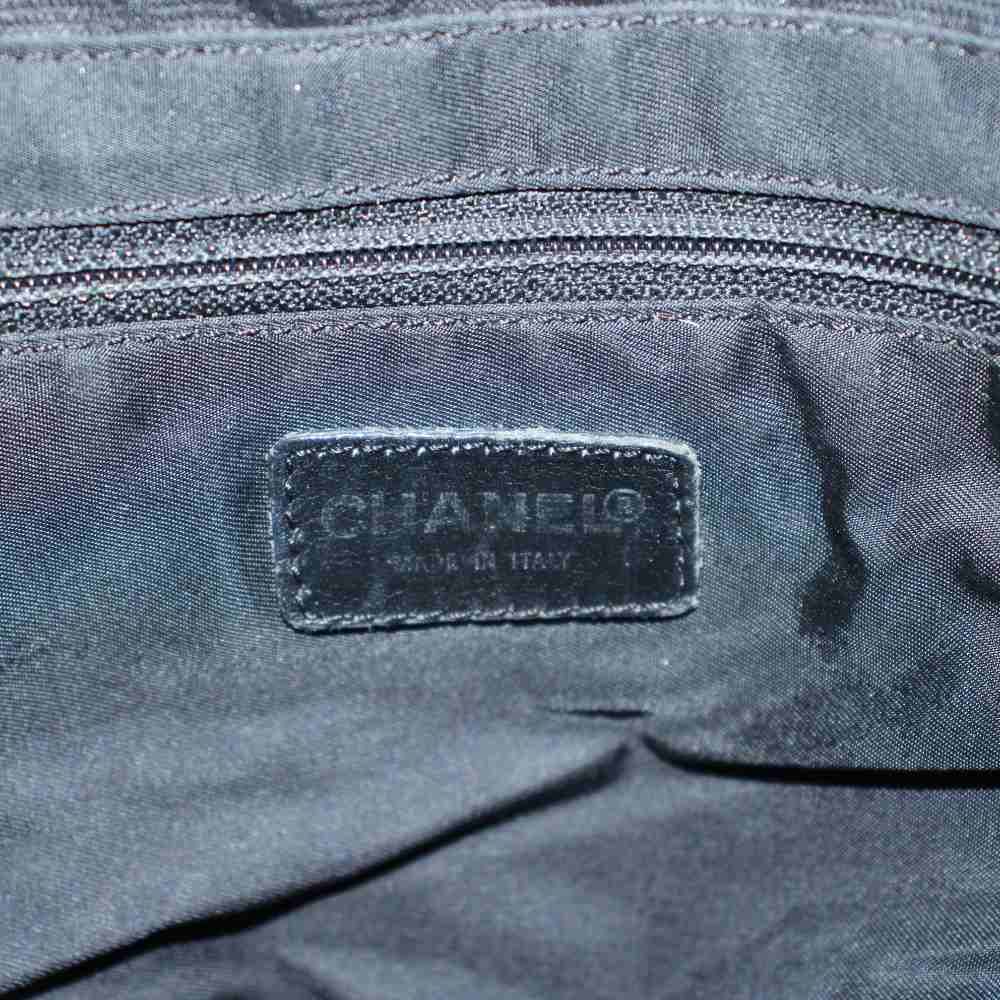 Chanel New Travel Leather — view 3