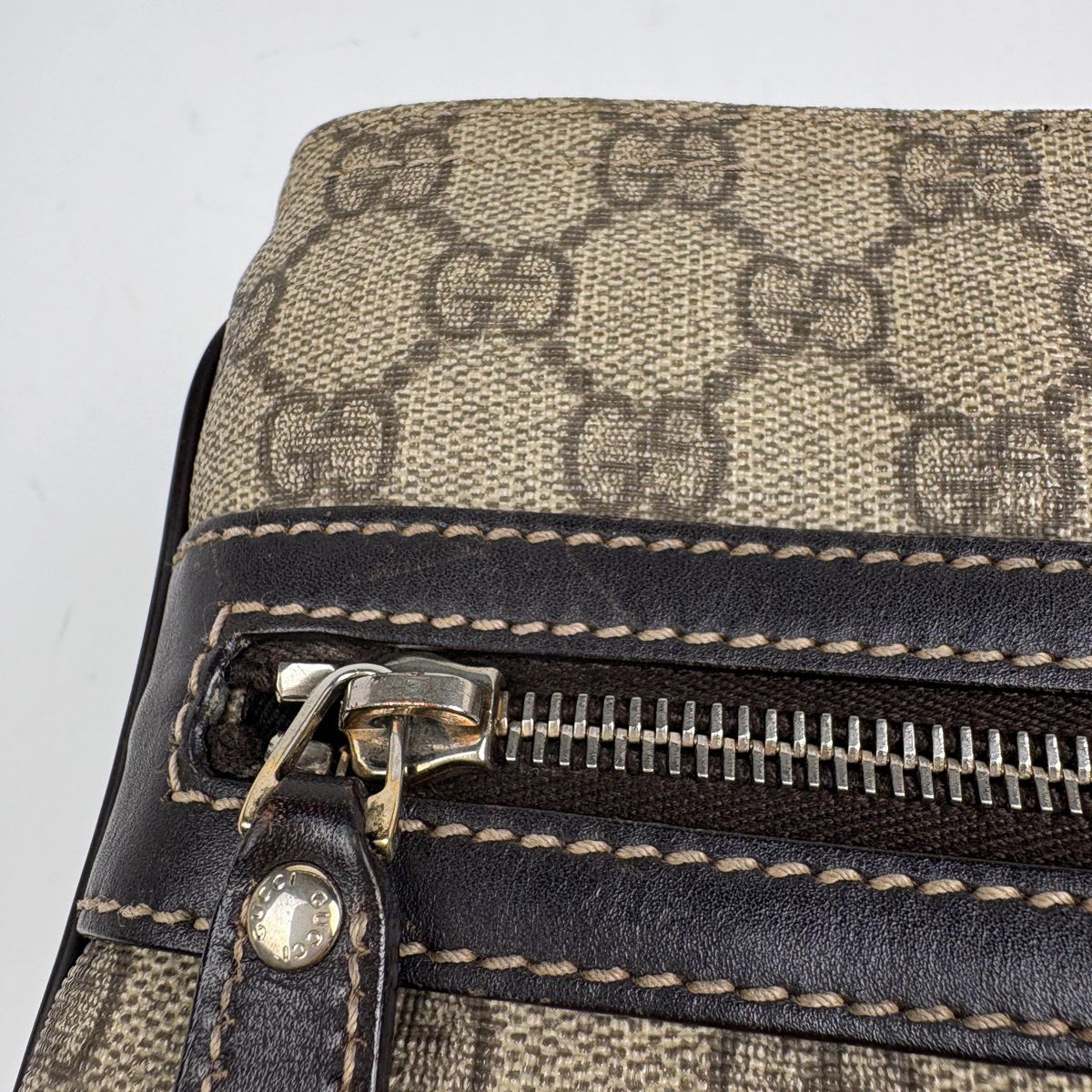 Gucci GG Pattern Shoulder Bag Crossbody Beige Brown — view 4