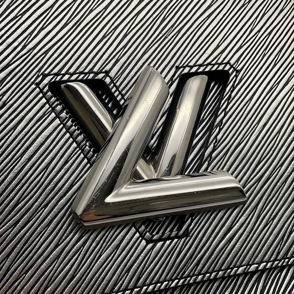 Louis Vuitton Chain Shoulder Bag Epi Twist MM 2-Way — view 7