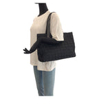 Chanel Vintage New Travel — view 7