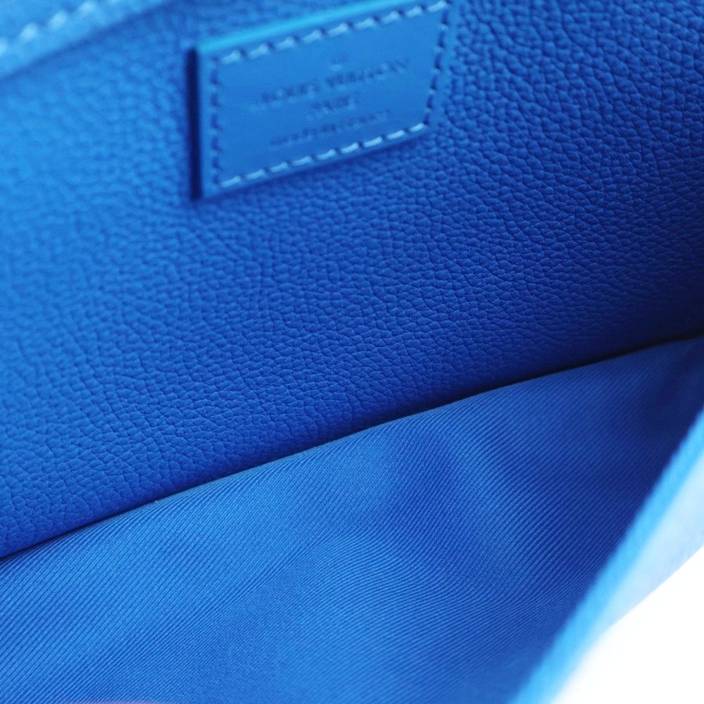 Louis Vuitton LV Aerogram Takeoff Sling Bag Light Blue — view 4
