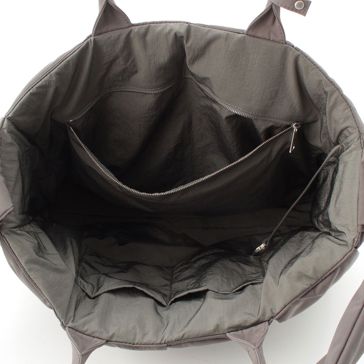 Bottega Veneta Maxi Intrecciato Arco Nylon Large 2-Way Shoulder Tote Gray Moss — view 6