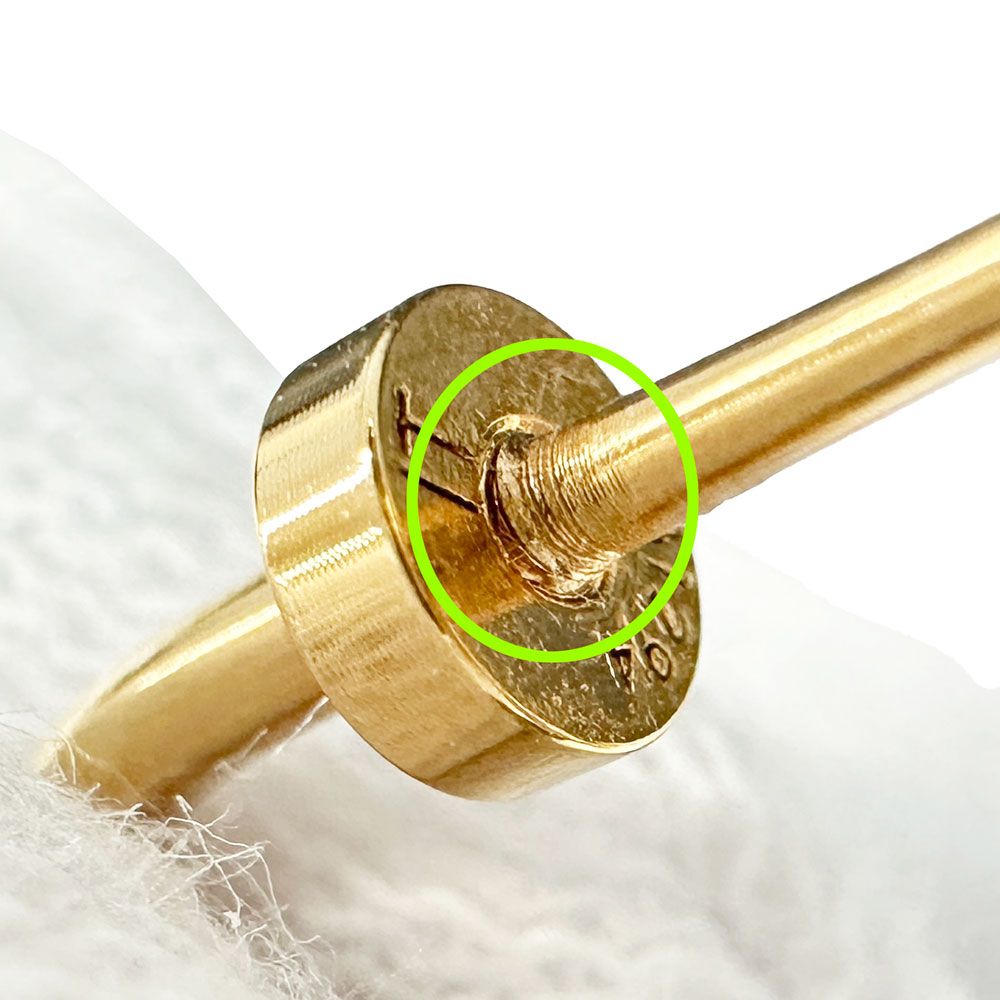 Louis Vuitton Earrings Blooming Gold Logo Feminine — view 6