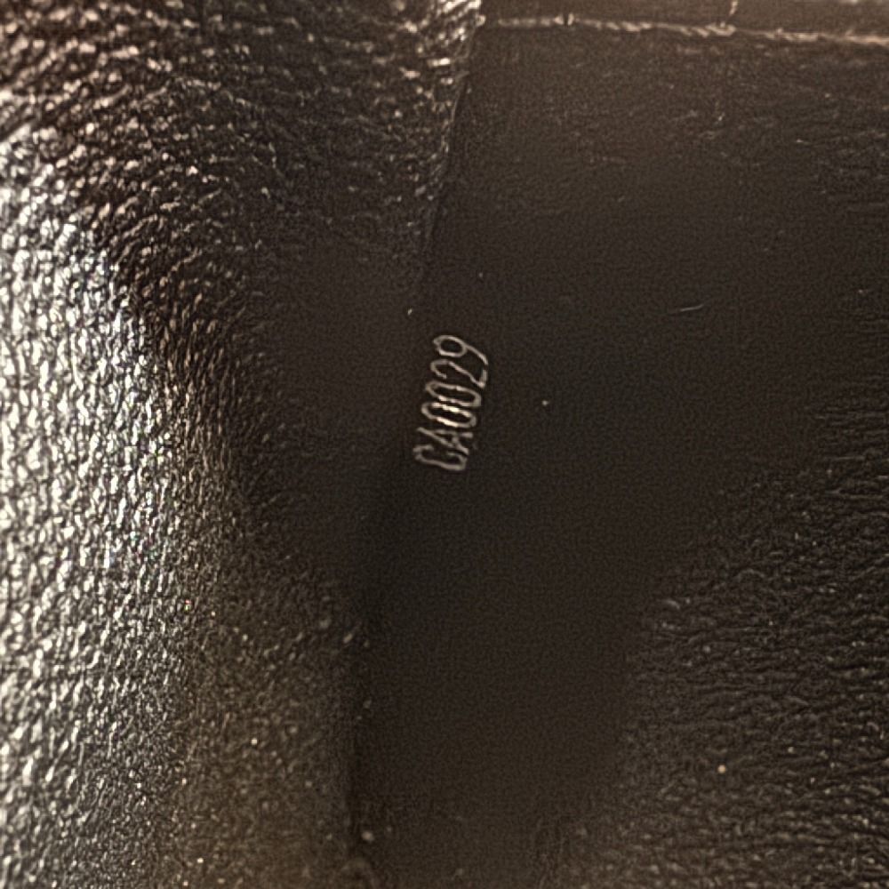 Louis Vuitton Trousse Toilet GM Taiga Leather Clutch Black — view 8