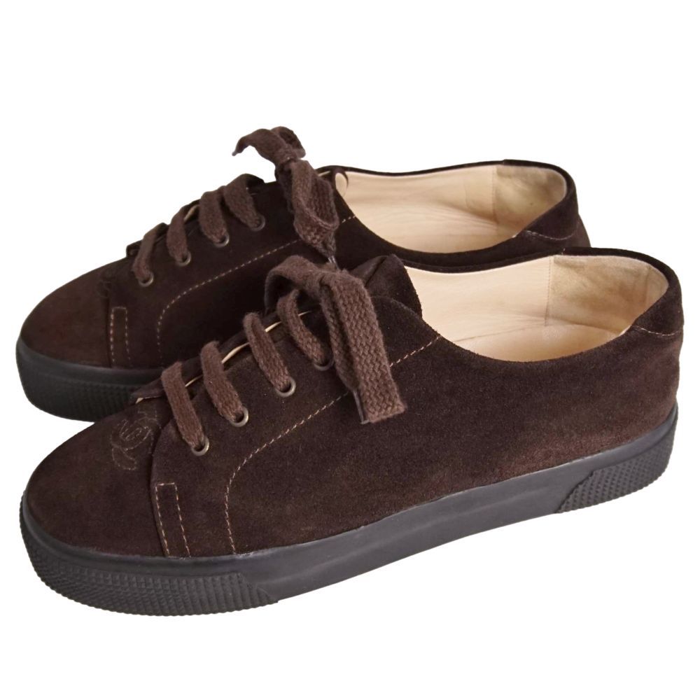 Chanel Vintage Sneakers Low Cut CC Logo — view 2