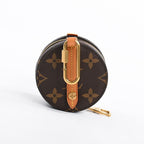 Louis Vuitton Case Round Earring — view 3