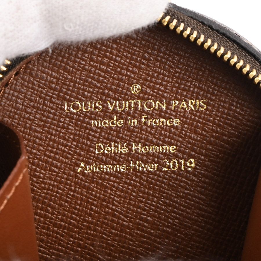 Louis Vuitton Case Round Earring — view 5