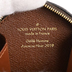Louis Vuitton Case Round Earring — view 5