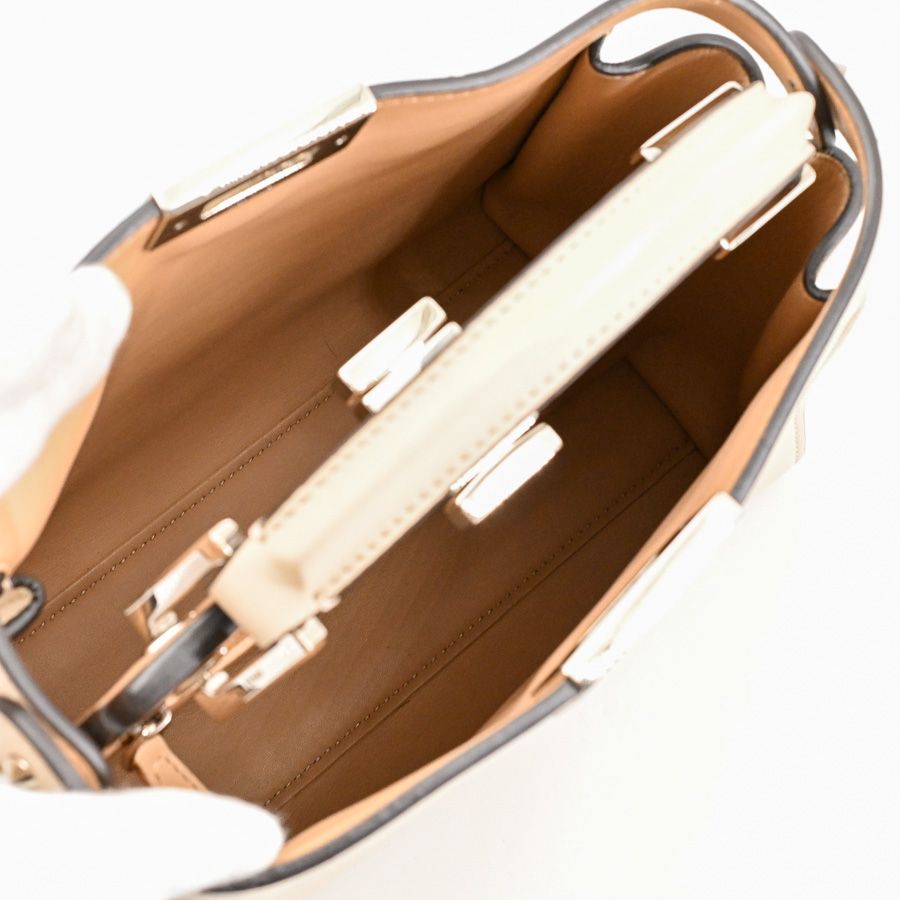 Fendi Handbag Peekaboo — view 4
