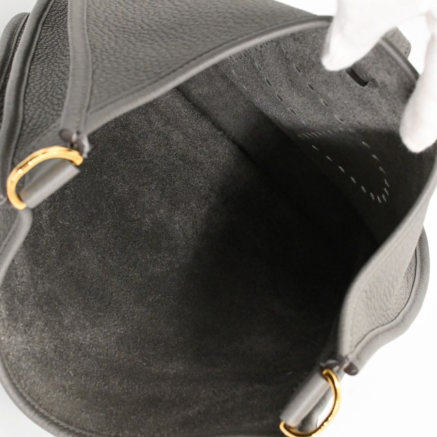 Hermes Shoulder Bag Evelyne — view 4