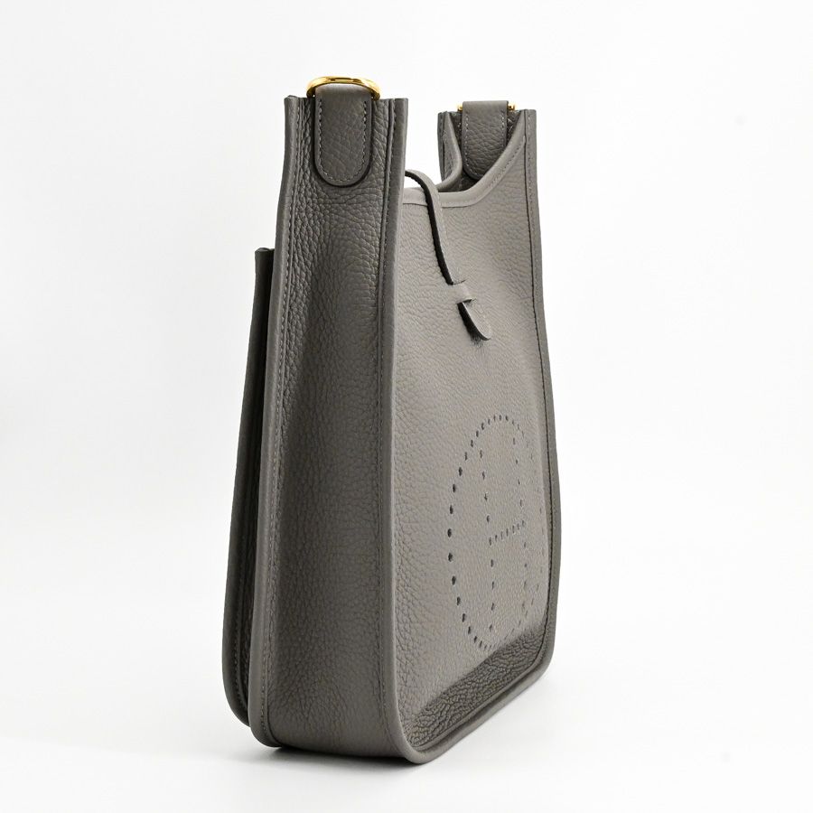 Hermes Shoulder Bag Evelyne — view 2