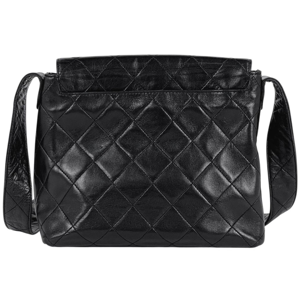 Chanel CC Logo Shoulder Bag Quilted Leather Black — view 3