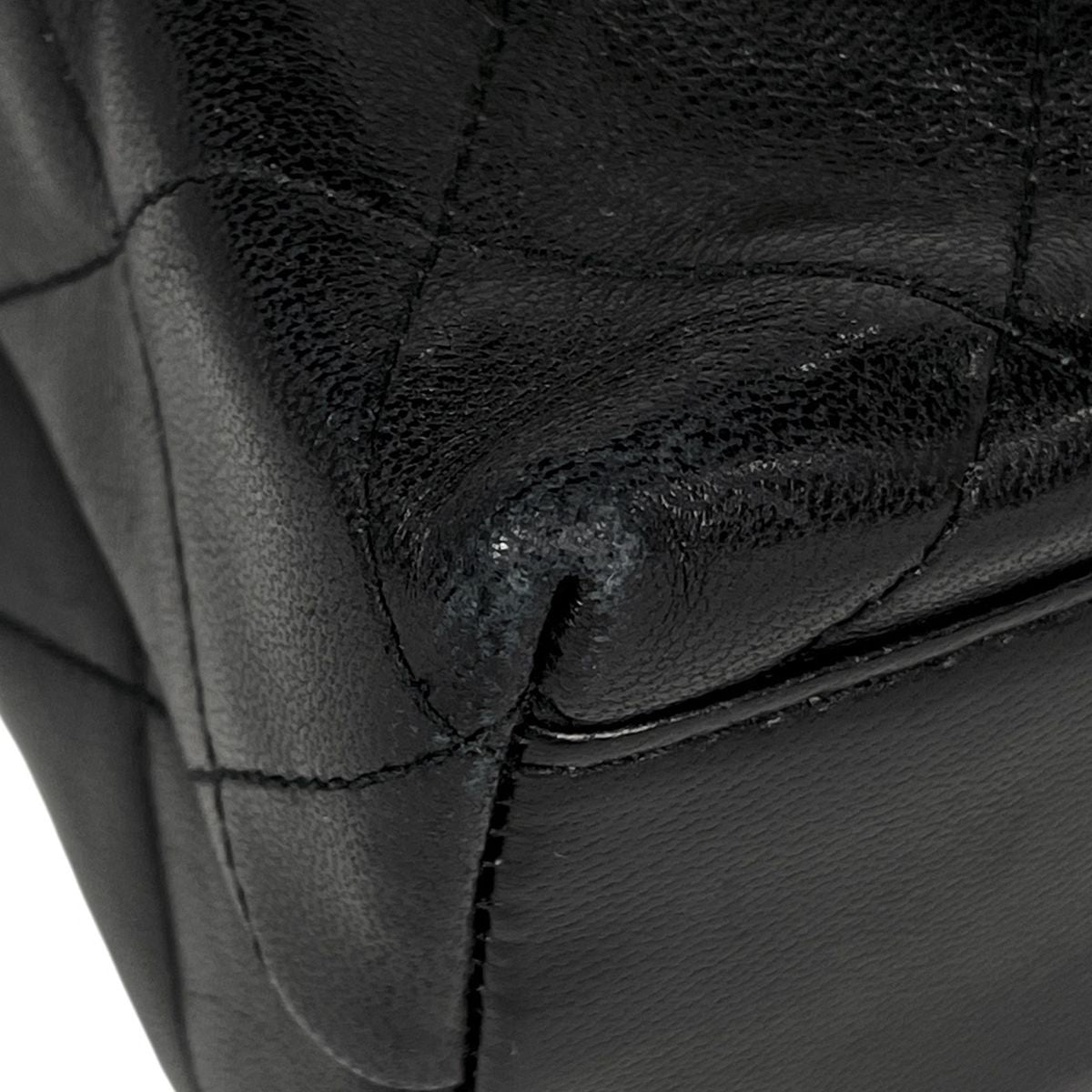 Chanel CC Logo Shoulder Bag Quilted Leather Black — view 7