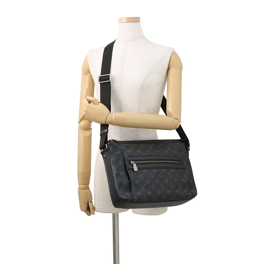 Louis Vuitton Shoulder Bag Monogram Eclipse Odice Messenger PM Black — view 4