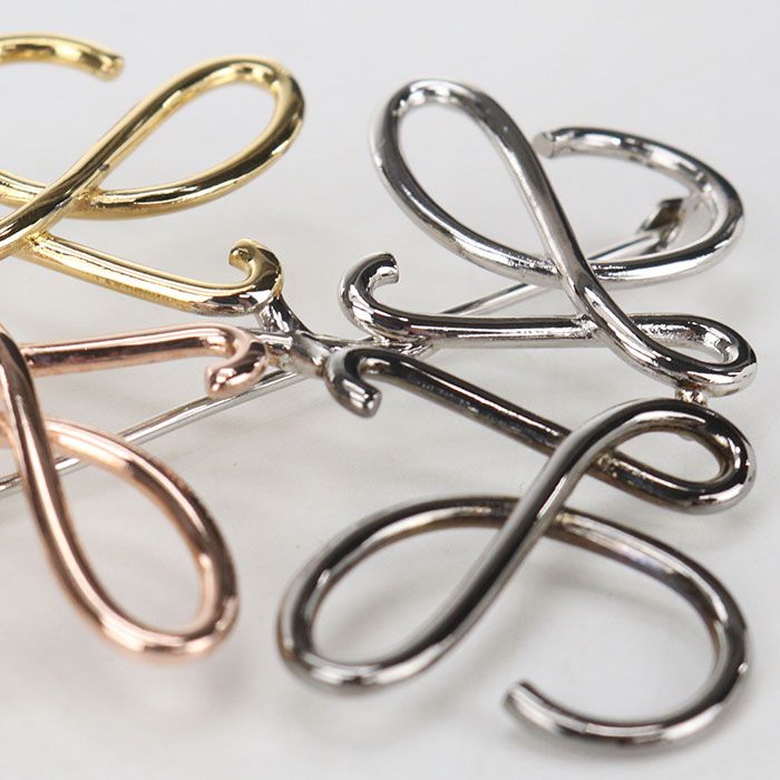 Loewe Anagram Brooch Metal — view 2