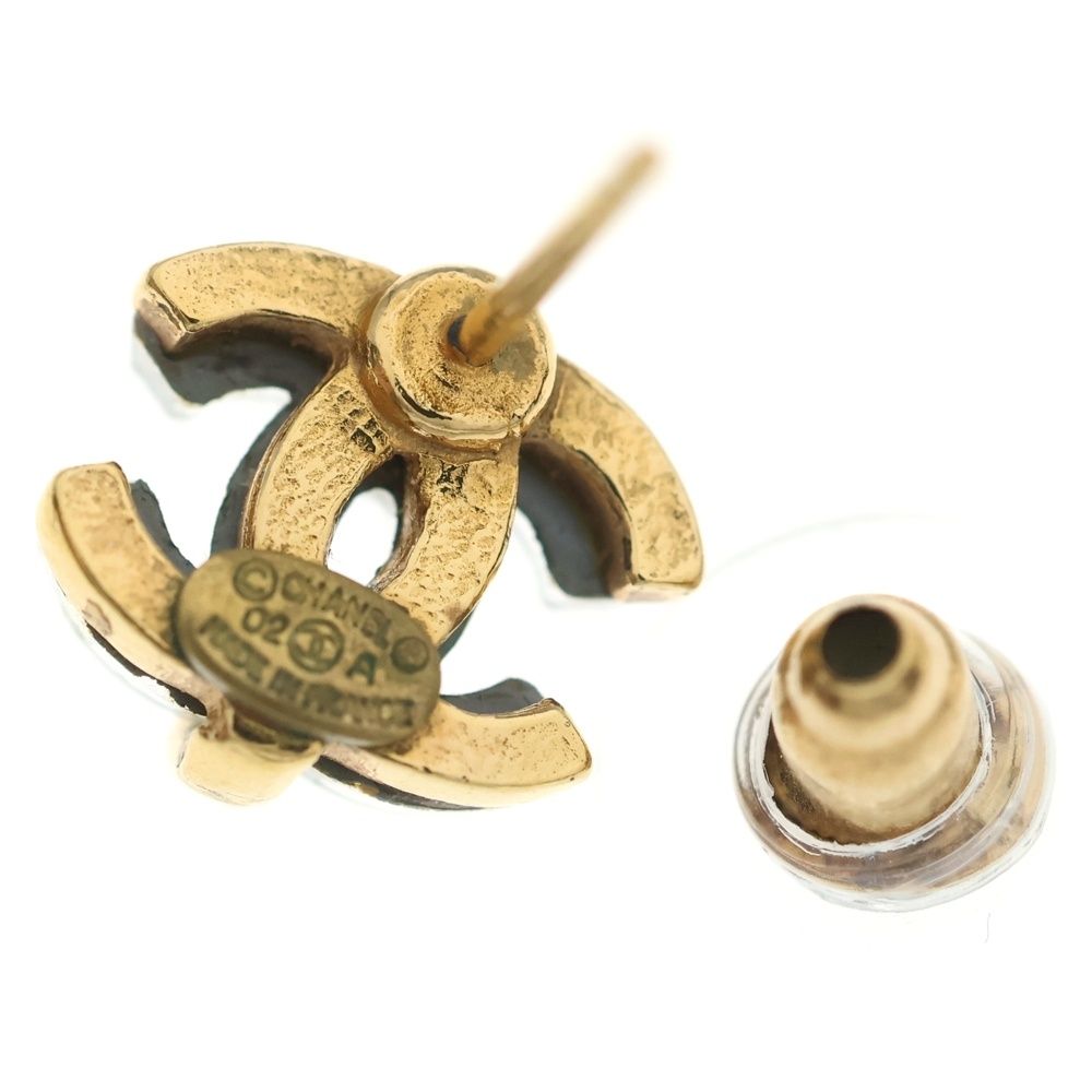 Chanel CC Logo Earrings Gold Clear — view 5