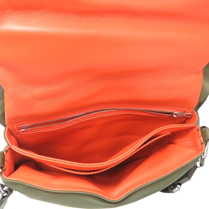 Loewe Shoulder Bag Green — view 5