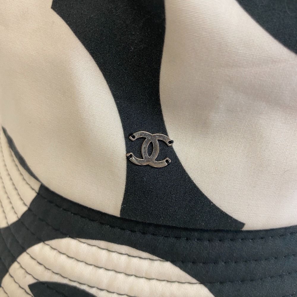 Chanel Bucket Hat CC Logo Cotton Hat Black — view 4