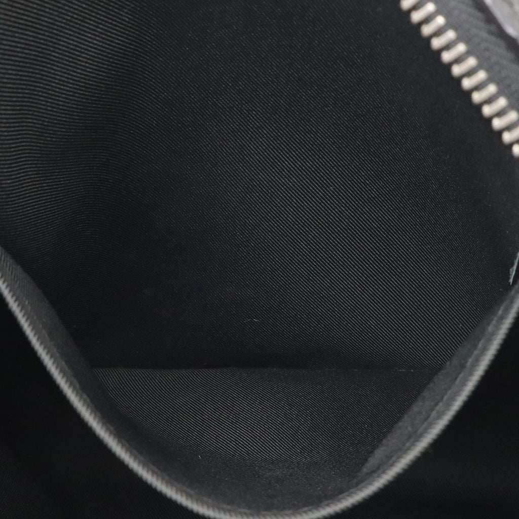 Louis Vuitton Taiga Pochette Grigori Shoulder Bag Crossbody Leather Calf — view 8