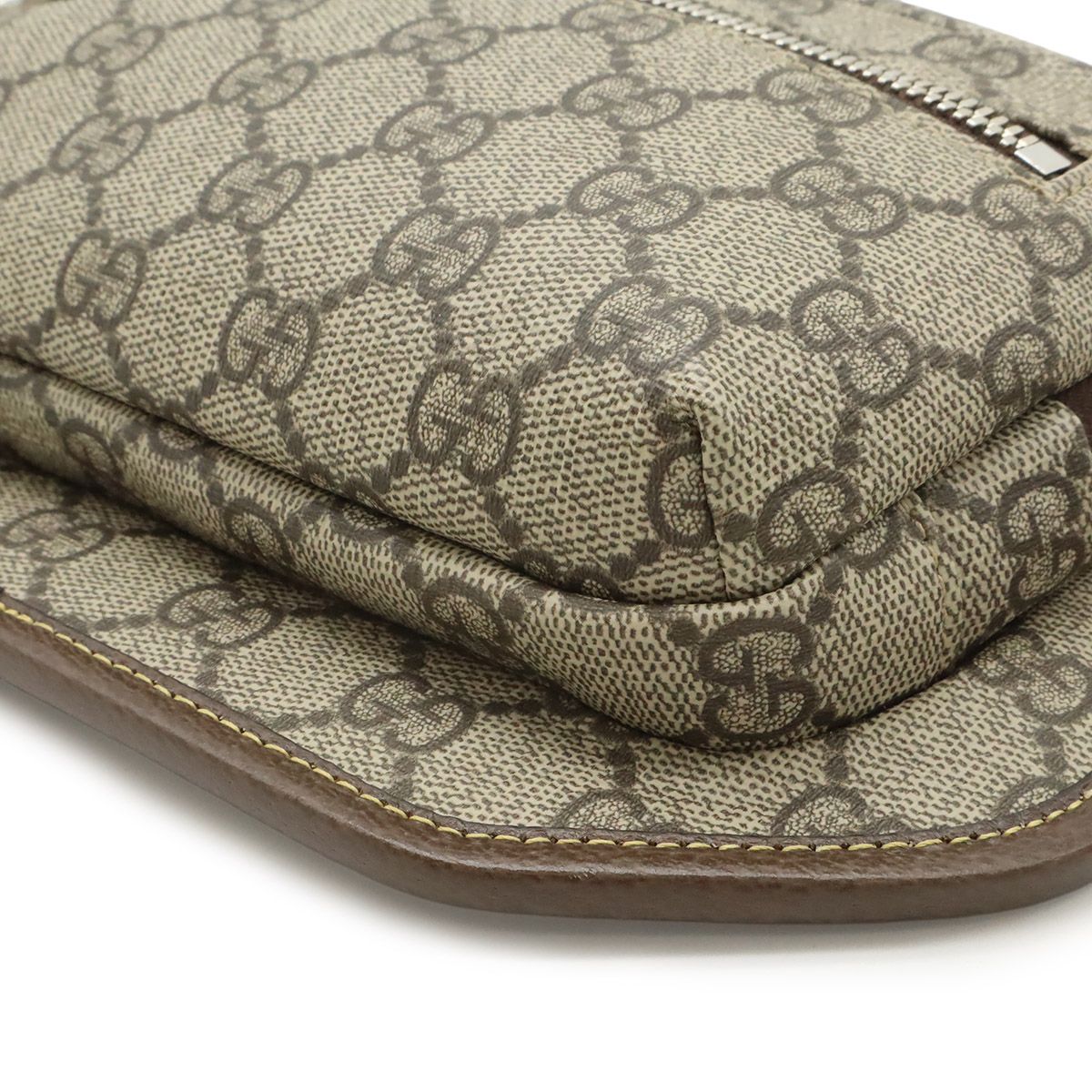 Gucci GG Supreme Sherry Pouch — view 3