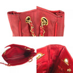 Chanel Shoulder Bag CC Logo Quilted Leather Red — view 8