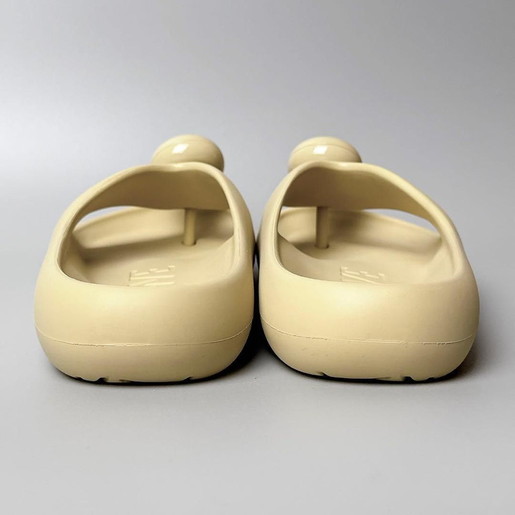 Loewe Bubble Form Slide Sandals Thong Beige — view 4