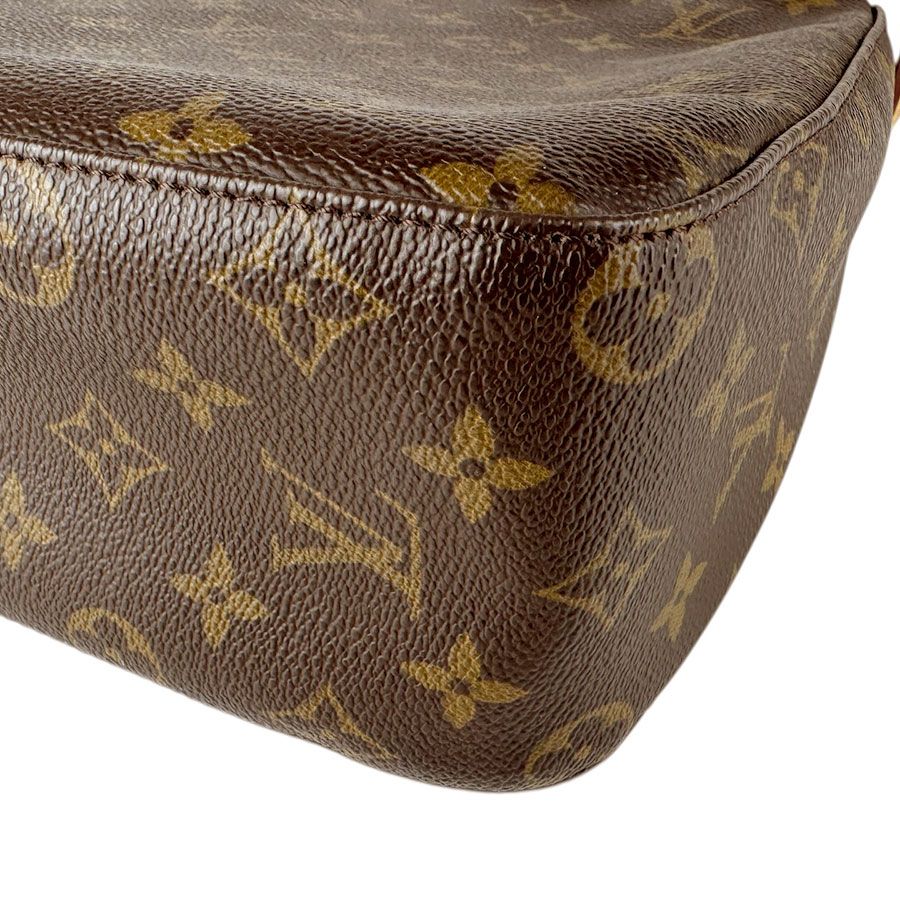 Louis Vuitton Shoulder Bag Monogram Looping MM — view 9