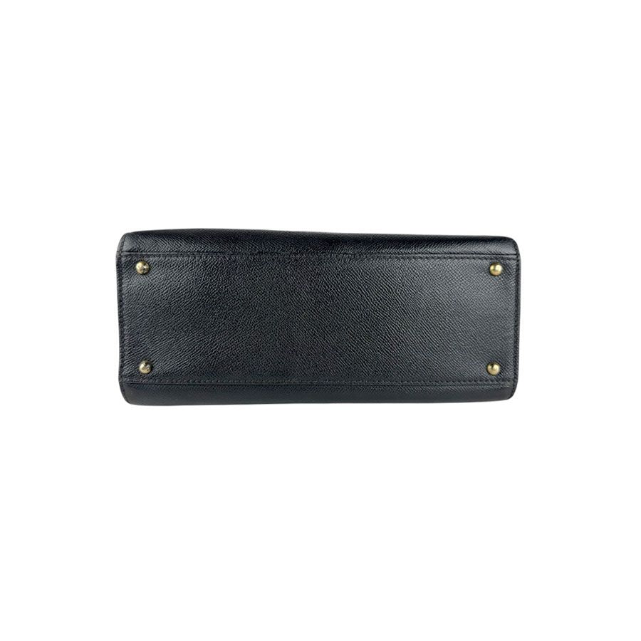 Chanel Shoulder Bag Black — view 4