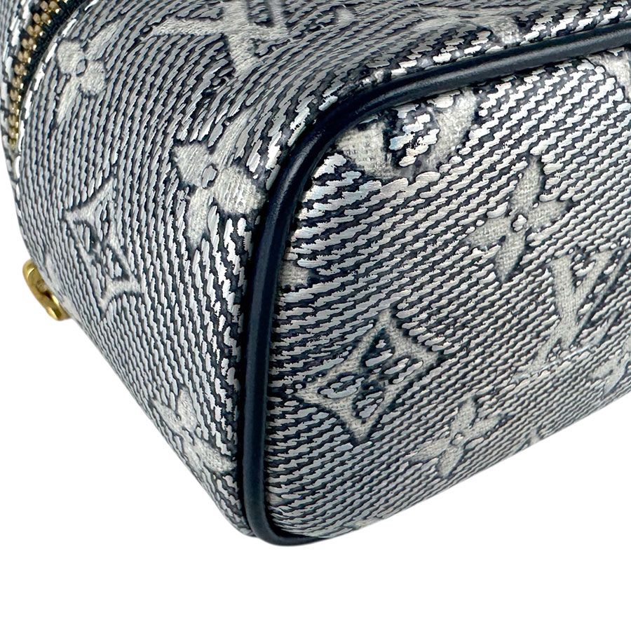 Louis Vuitton Shoulder Bag Monogram Laminated Jacquard Micro Vanity — view 8