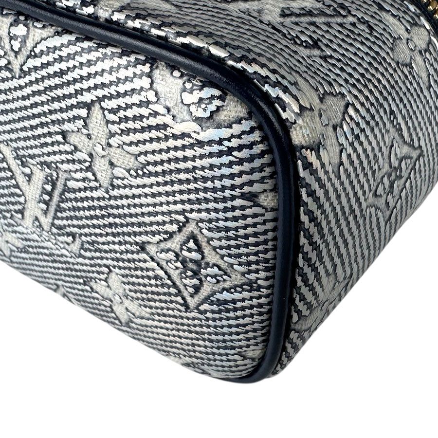 Louis Vuitton Shoulder Bag Monogram Laminated Jacquard Micro Vanity — view 9