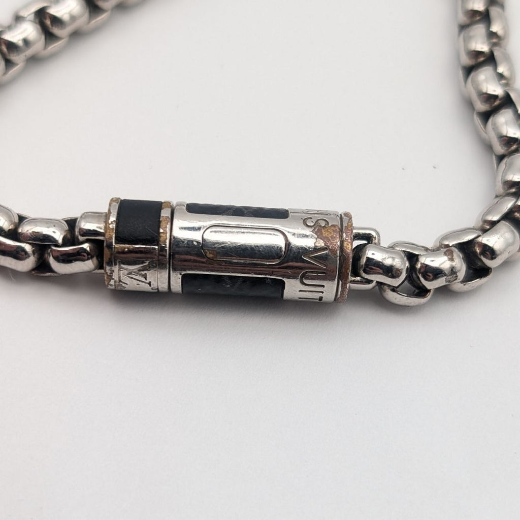 Louis Vuitton Monogram Eclipse Chain Bracelet Silver — view 4