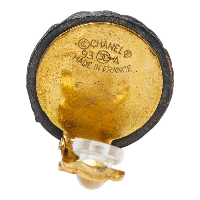 Chanel Quilted CC Logo Gold Black Plated — view 5