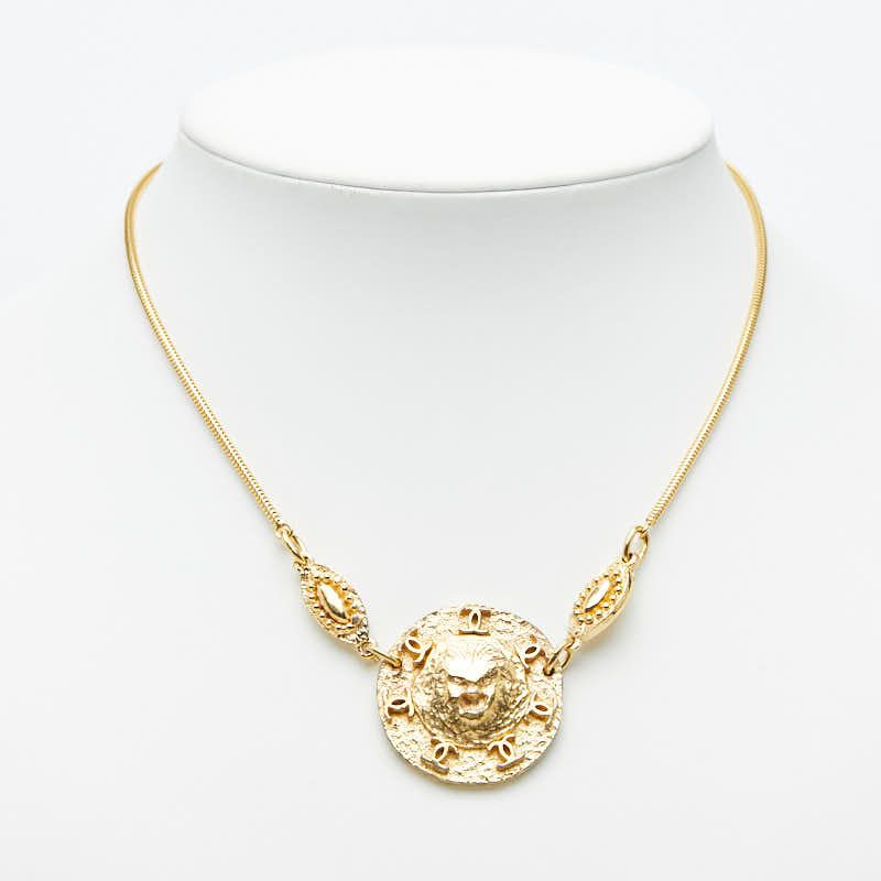 Chanel CC Logo Lion Round Pendant Necklace Gold Plated — view 7