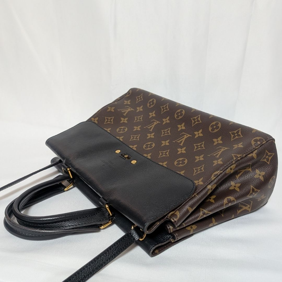 Louis Vuitton Venus Monogram Black 2-Way Handbag — view 3