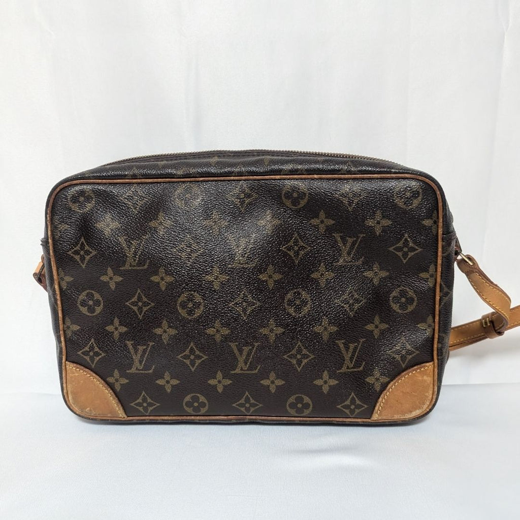 Louis Vuitton Trocadero 30 Monogram Shoulder Bag — view 2