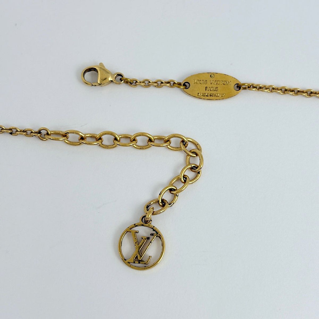 Louis Vuitton Essential Necklace Gold Plated — view 3