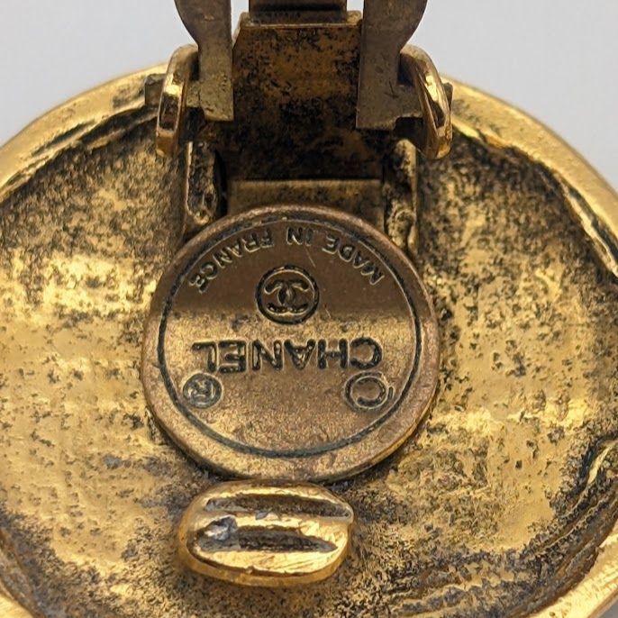 Chanel Earrings CC Logo Twist Large Round Circle Gold First Era Vintage — view 6