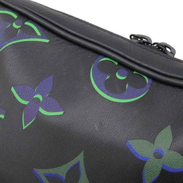Louis Vuitton LV Logo Comet Messenger — view 7