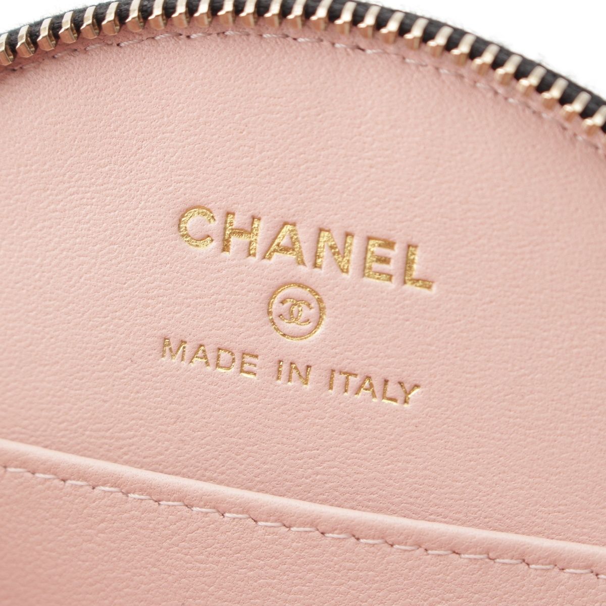Chanel Shiny Lambskin Round Chain CC Logo Vanity Shoulder Bag Black — view 7