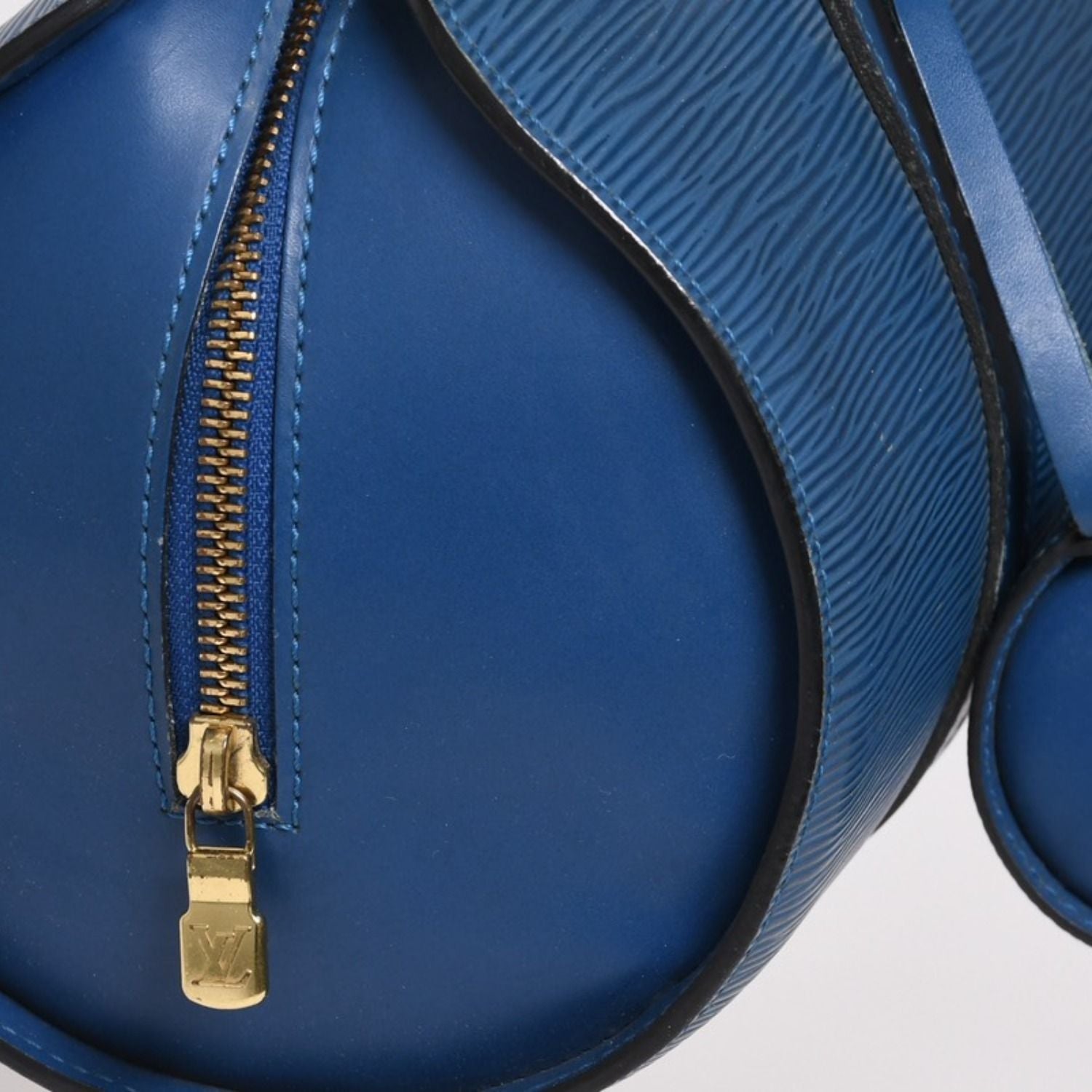 Louis Vuitton Handbag Papillon Soufflot Epi Blue — view 4