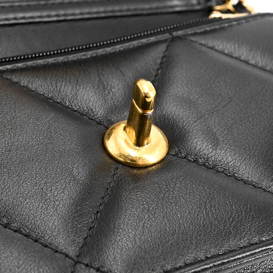 Chanel Chain Wallet Black — view 9