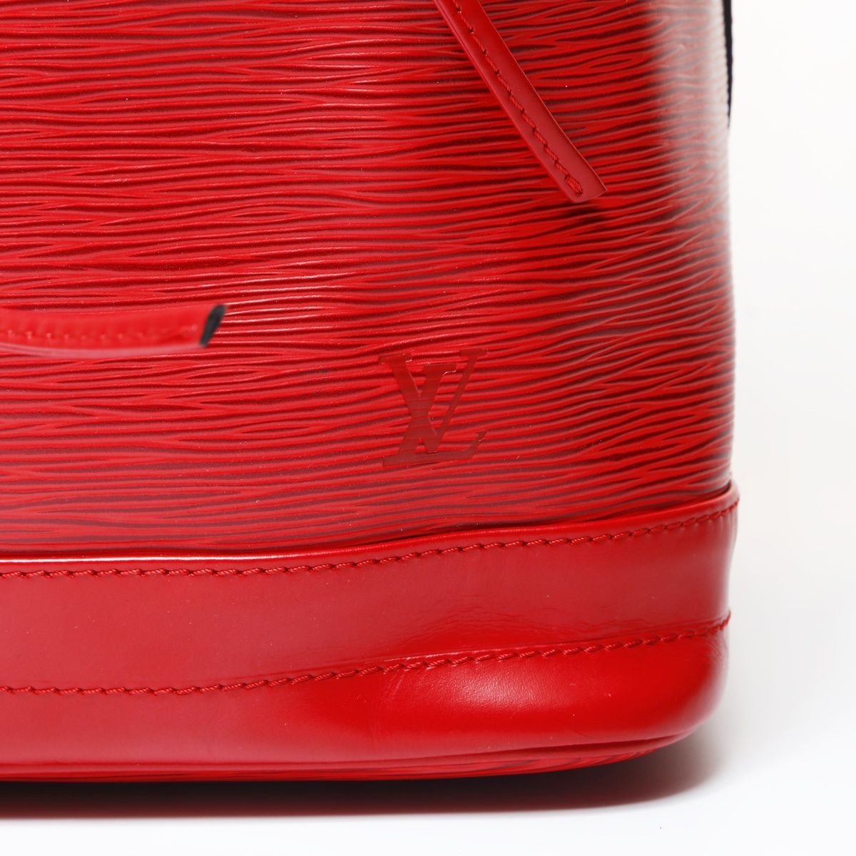 Louis Vuitton Shoulder Bag Epi Noe — view 8