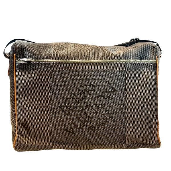 Louis Vuitton Damier Messager NM Messenger Bag — view 2