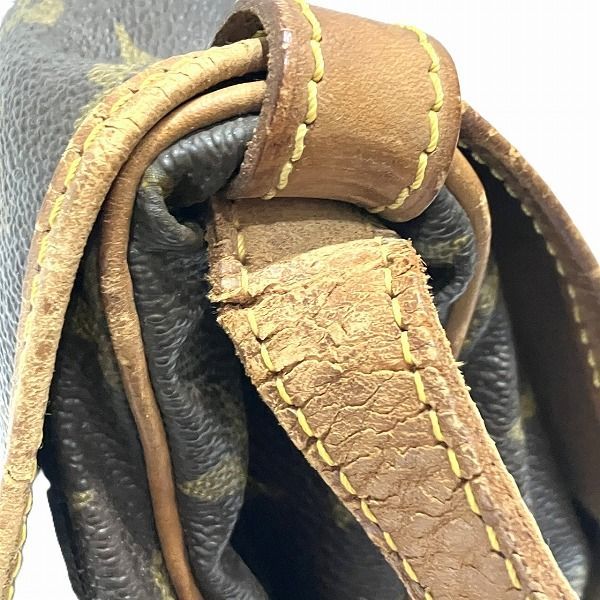 Louis Vuitton Monogram Saumur 30 Shoulder Bag — view 7