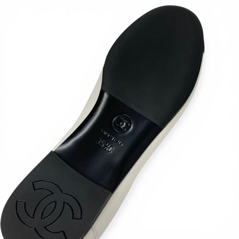 Chanel Loafers Leather Shoes White Black CC Logo Bicolor Flat — view 8