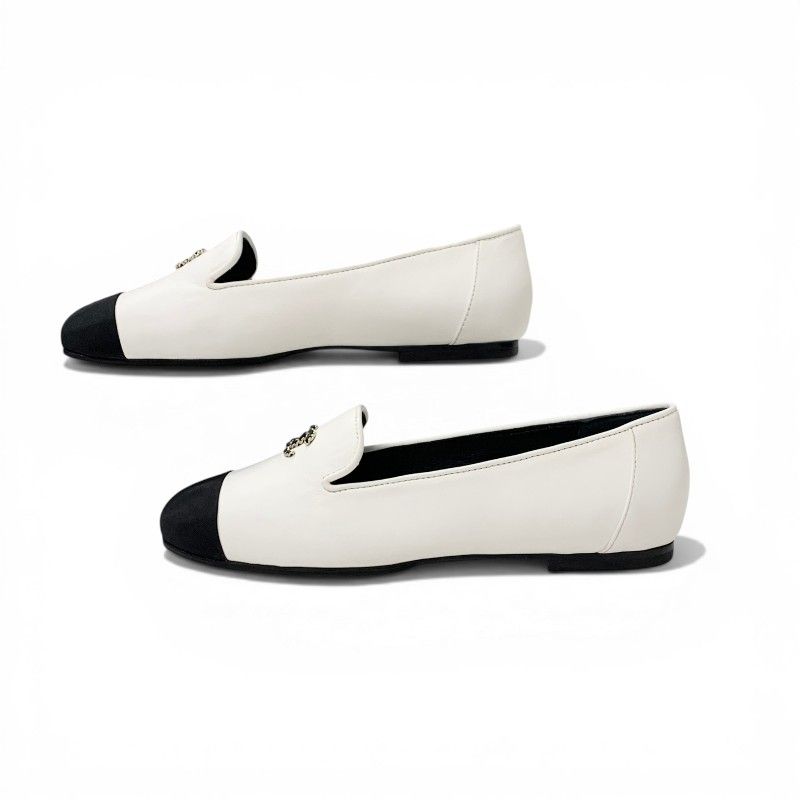Chanel Loafers Leather Shoes White Black CC Logo Bicolor Flat — view 3